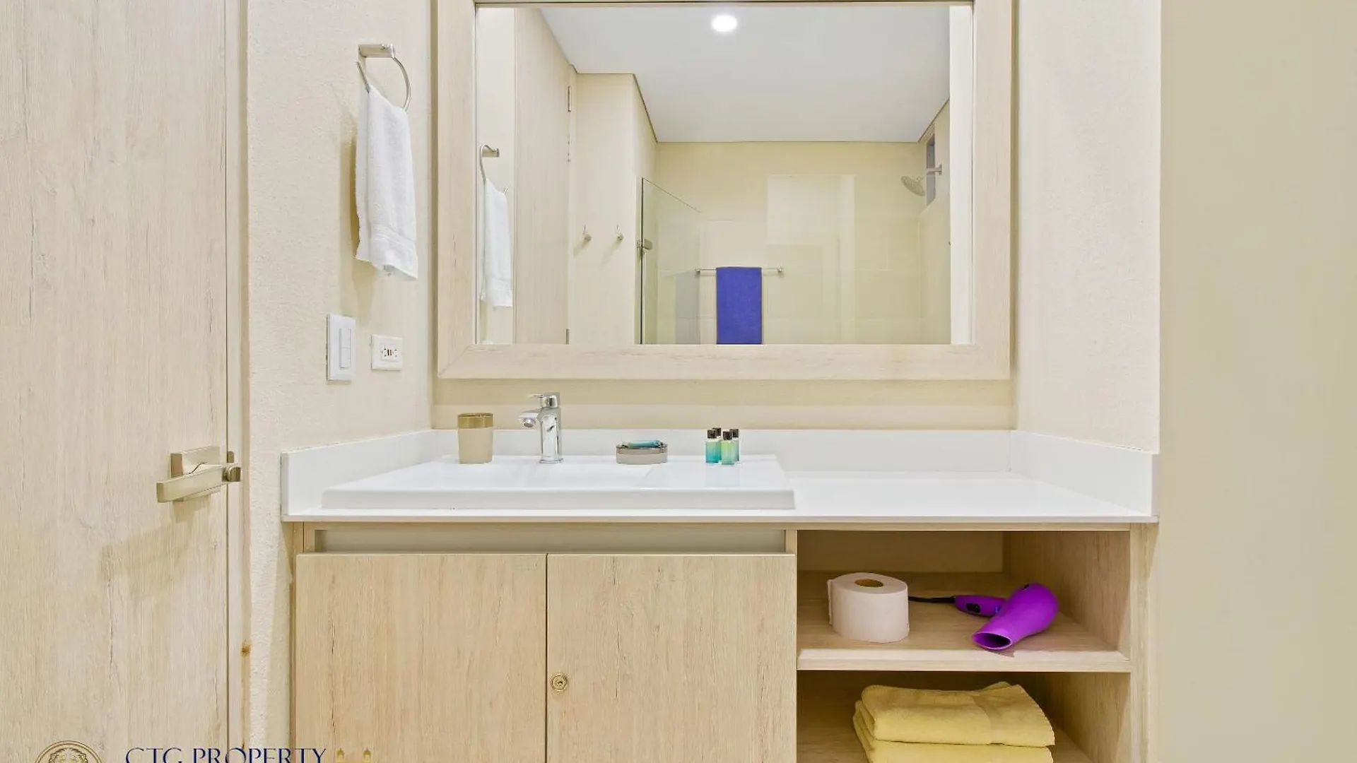 Martinique Cartagena, Beautiful 1 & 2 Bedroom Apartments